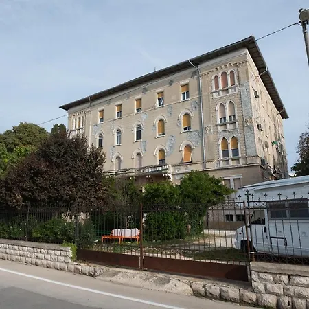 Apartment Val Maistro